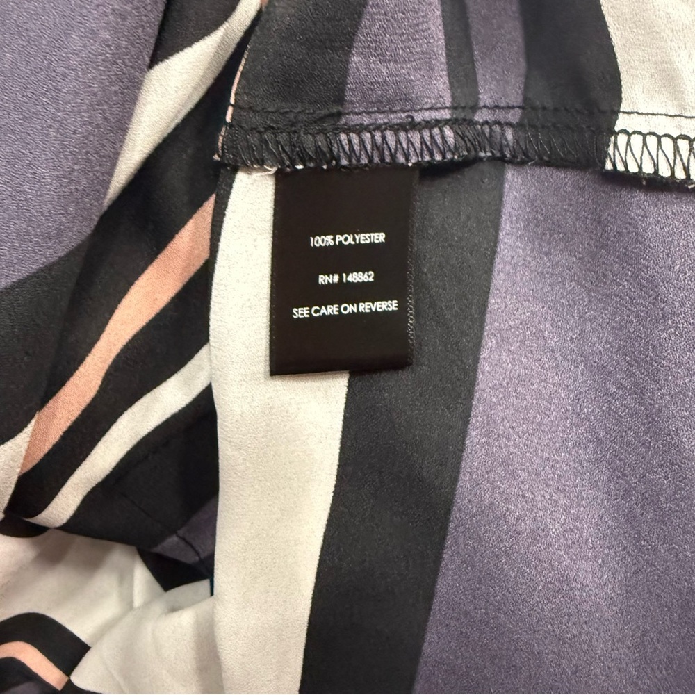 Torrid Size: 4 Harper Georgette 3/4 Sleeves Blouse grey/pink/black - Picture 4 of 11